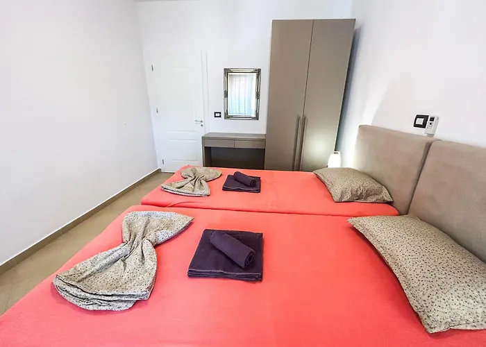 Adriatic Charm Haven E73 Golem (Tirana)