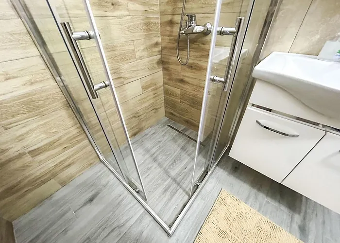 Adriatic Charm Haven E73 Lejlighed Golem (Tirana)