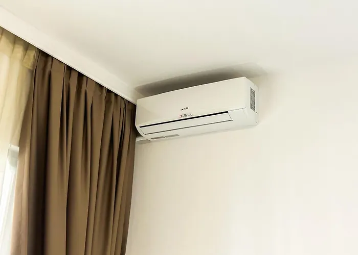 Adriatic Charm Haven E73 Golem (Tirana)